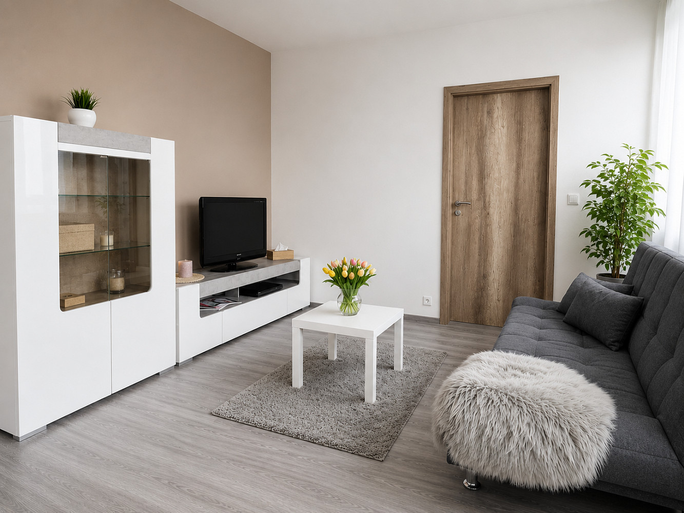 Pronájem bytu 3+1 74 m² — photo 2