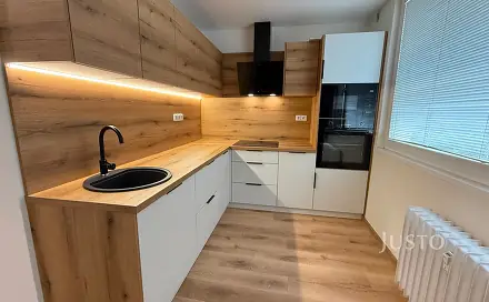 Pronájem bytu 3+1 82 m², Karla Čapka, Teplice