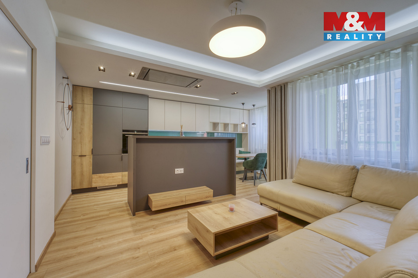 Pronájem bytu 3+kk 77 m² - Widok 2