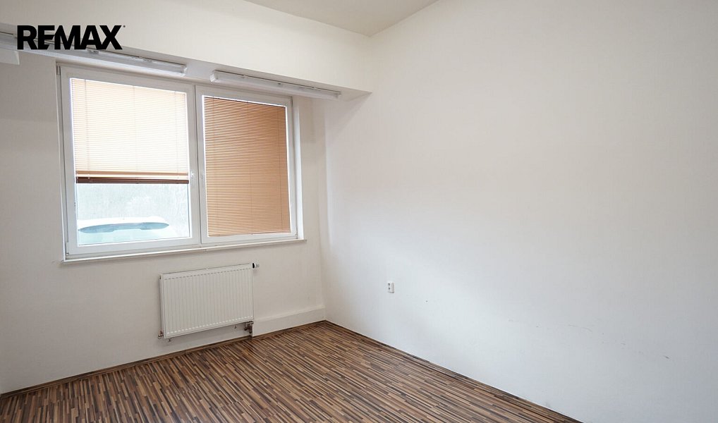 Pronájem kanceláře 407 m², Praha – náhled fotky 6