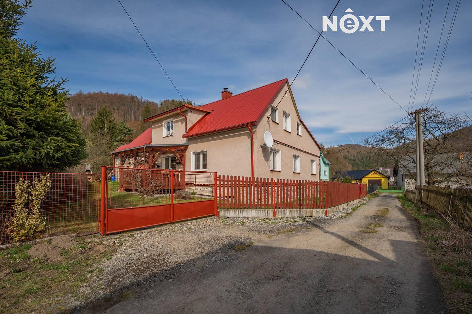 Prodej domu 175 m² s pozemkem 10 349 m²
