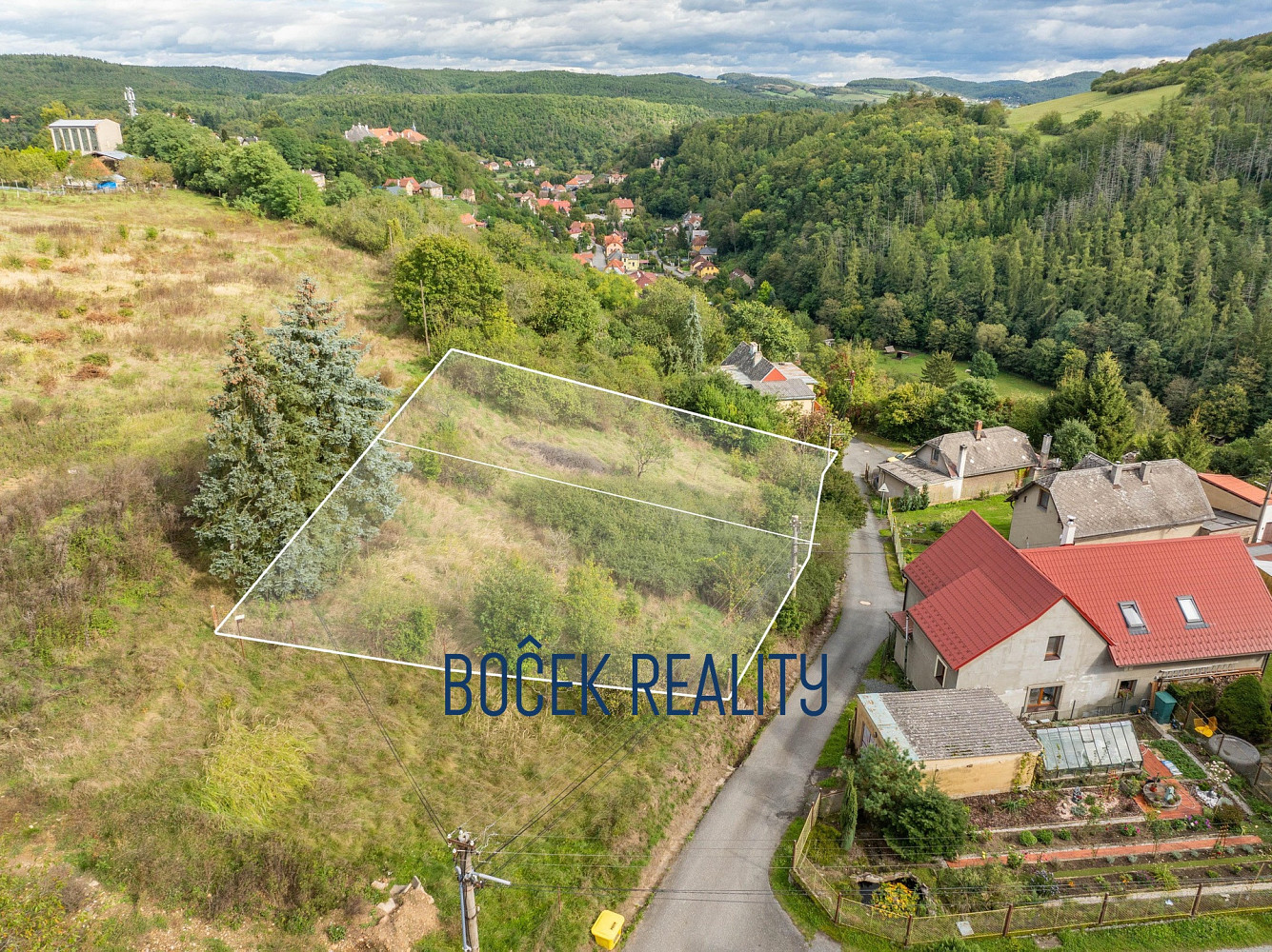 Prodej stavebního pozemku 821 m² – fotografie 5