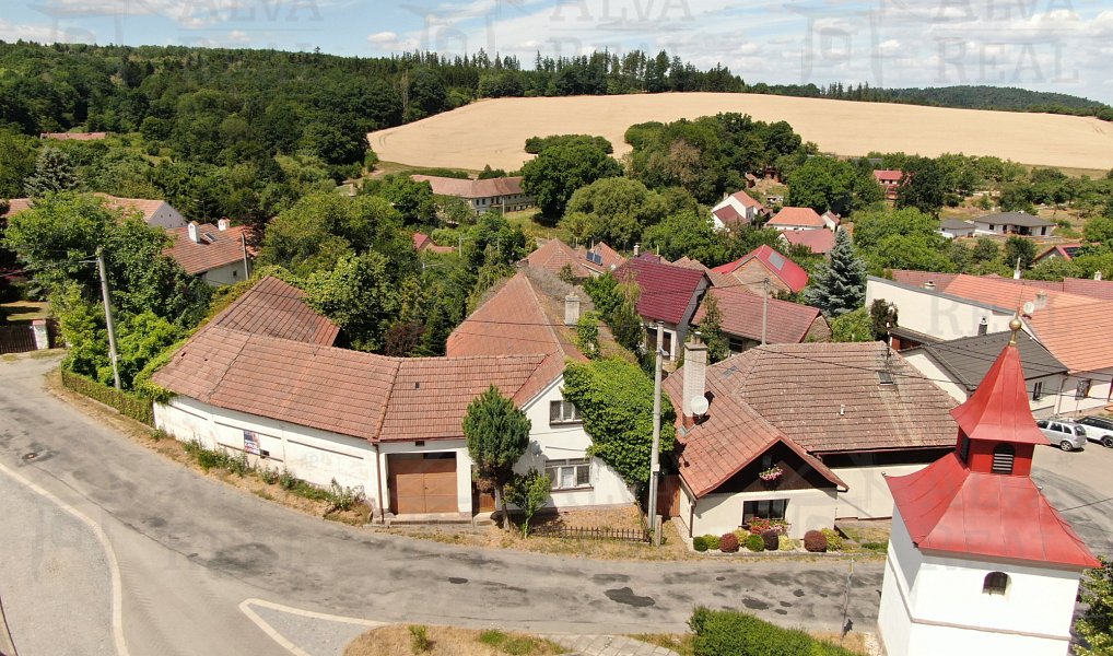 Prodej domu 100 m² s pozemkem 1 264 m², Hluboké Dvory – náhled fotky 4