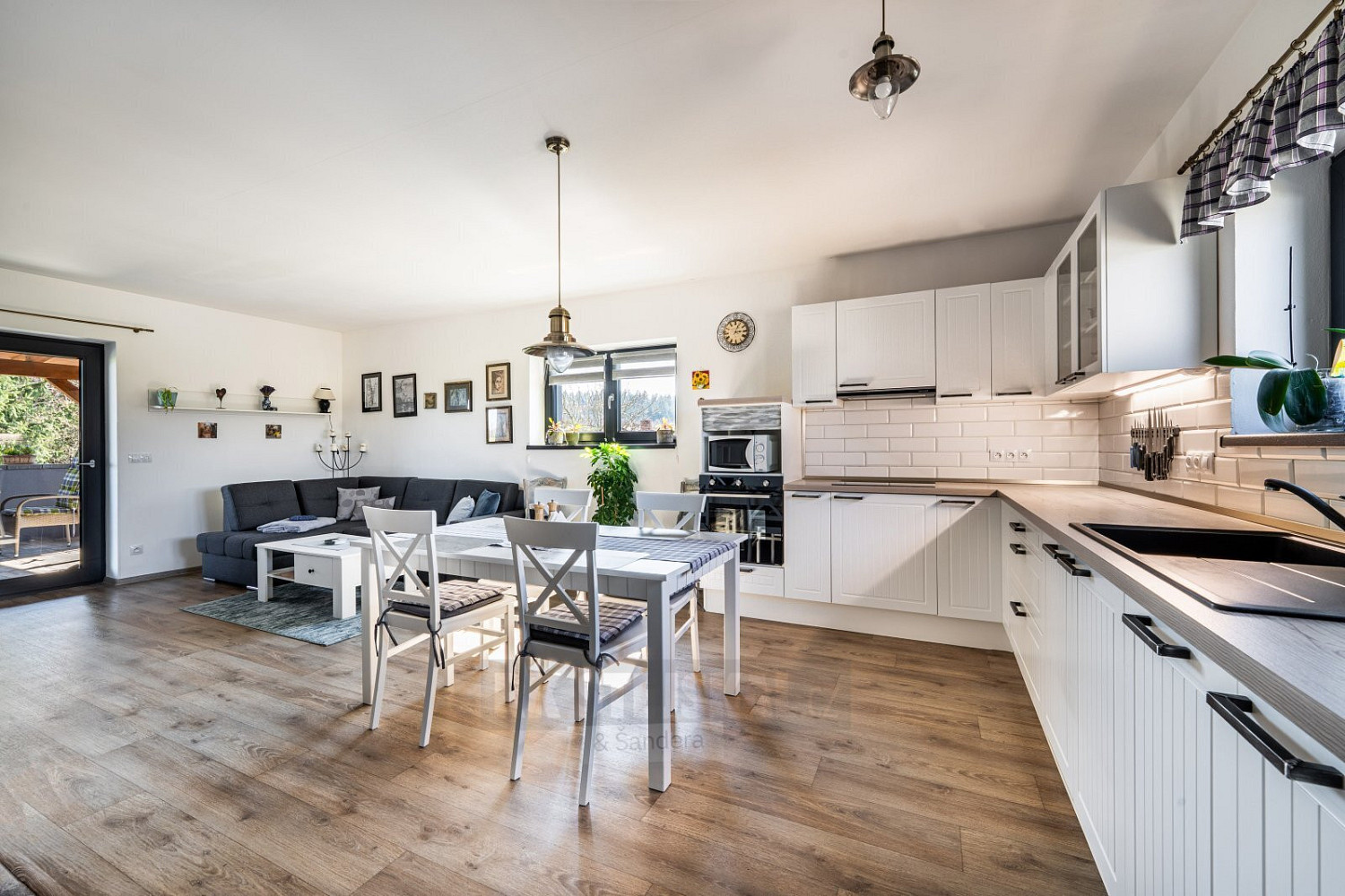 Prodej domu 121 m² s pozemkem 802 m² – fotografie 3