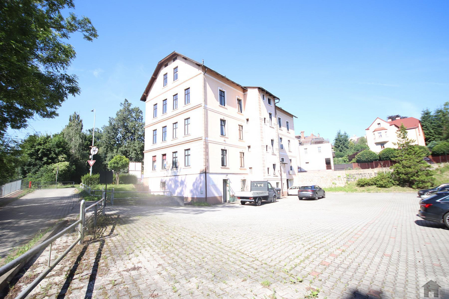 Prodej kanceláře 1 163 m² – fotografie 3