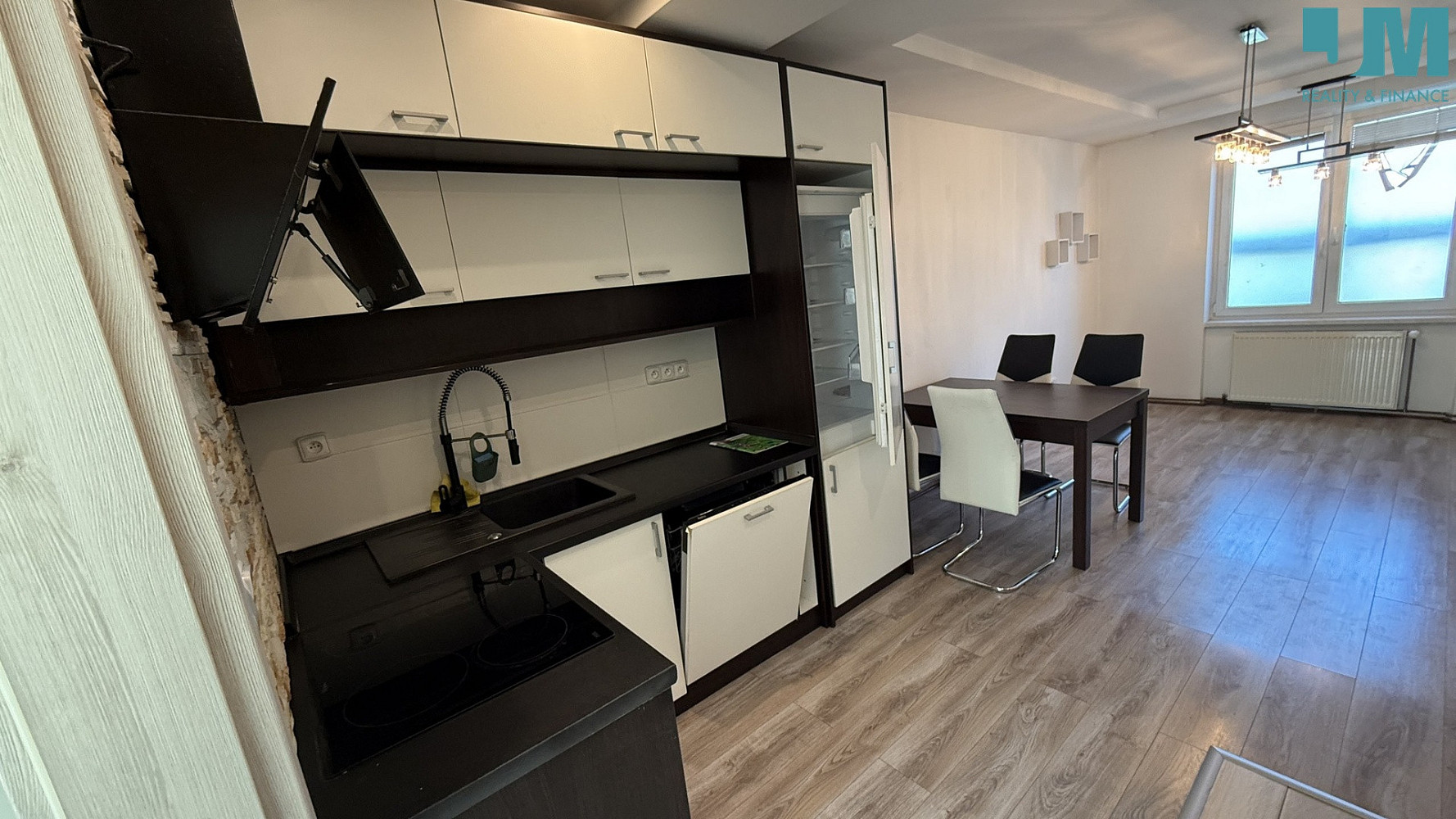 Pronájem bytu 3+kk 54 m² – fotografie 2