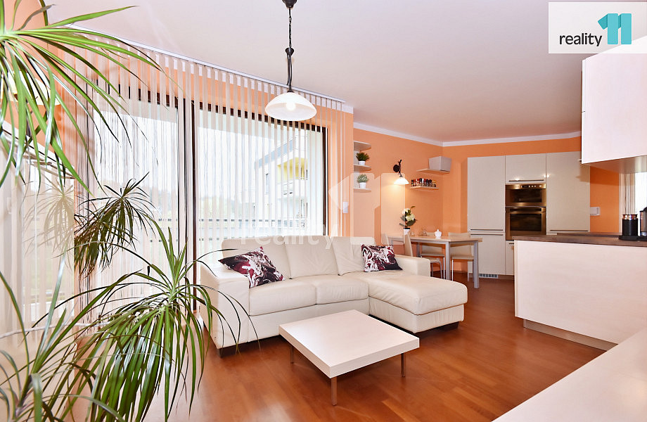 Prodej bytu 4+kk 93 m² — photo 2