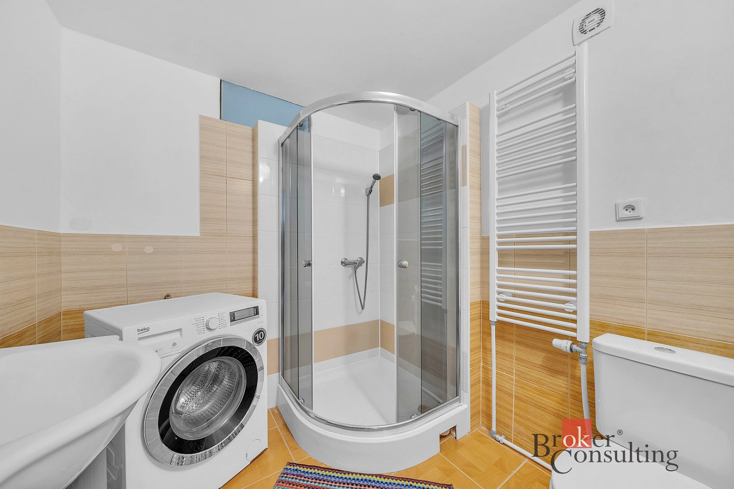 Prodej komerčního objektu (jiného typu) 220 m² – fotografie 5