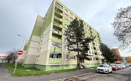 Pronájem bytu 3+1 77 m², U Červeného kostela, Teplice - Trnovany