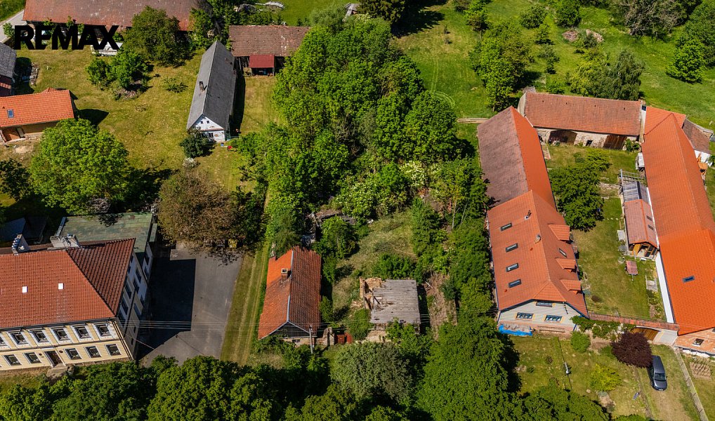 Prodej stavebního pozemku 1 677 m², Chýstovice – náhled fotky 4