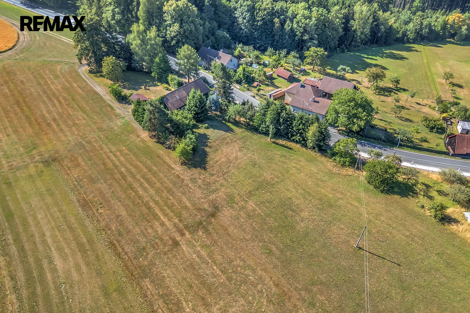 Prodej stavebního pozemku 1 779 m² – fotografie 4