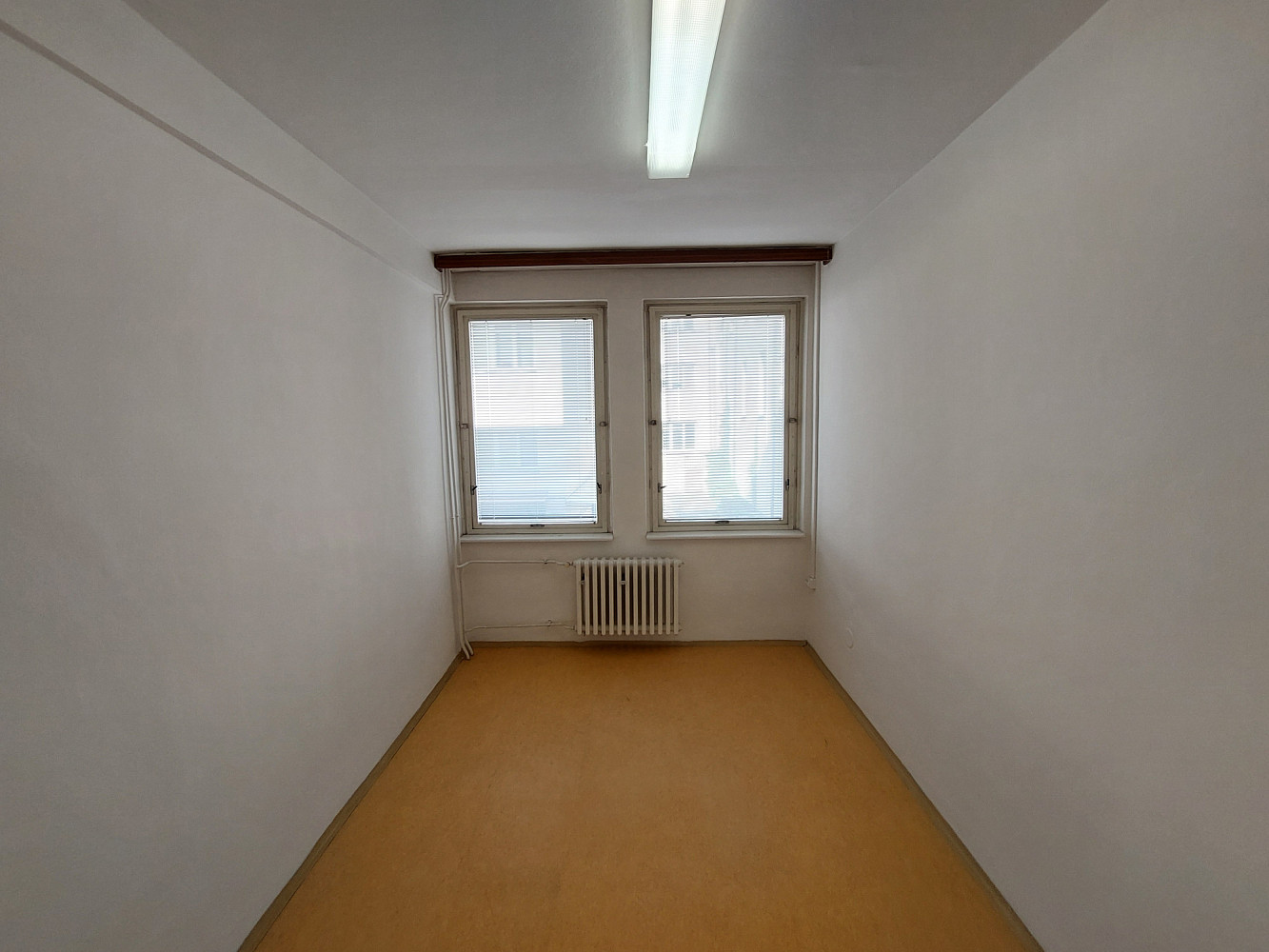 Pronájem kanceláře 20 m² – fotografie 5
