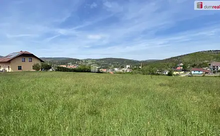 Prodej stavebního pozemku 1 100 m², Kamýk nad Vltavou, okres Příbram