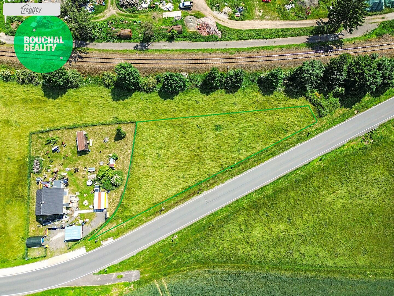 Prodej stavebního pozemku 1 207 m² – pohled 4