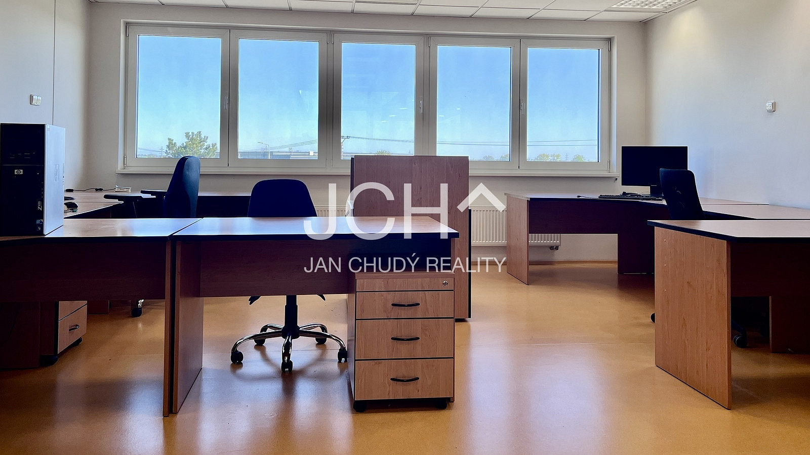Pronájem obchodních prostor 38 m²
