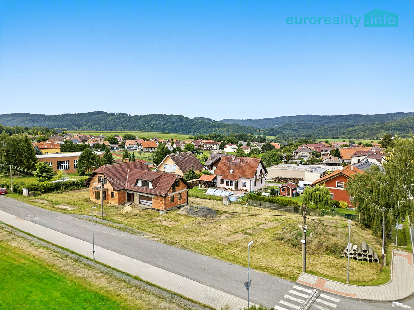 Prodej stavebního pozemku 1 724 m² — photo 3