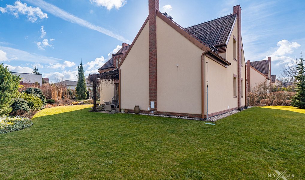 Prodej domu 250 m² s pozemkem 1 437 m², Dobřejovice – náhled fotky 37