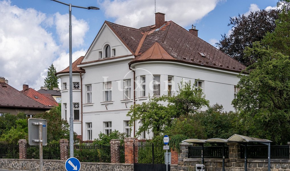 Prodej domu 256 m² s pozemkem 1 475 m², Klatovy – náhled fotky 28