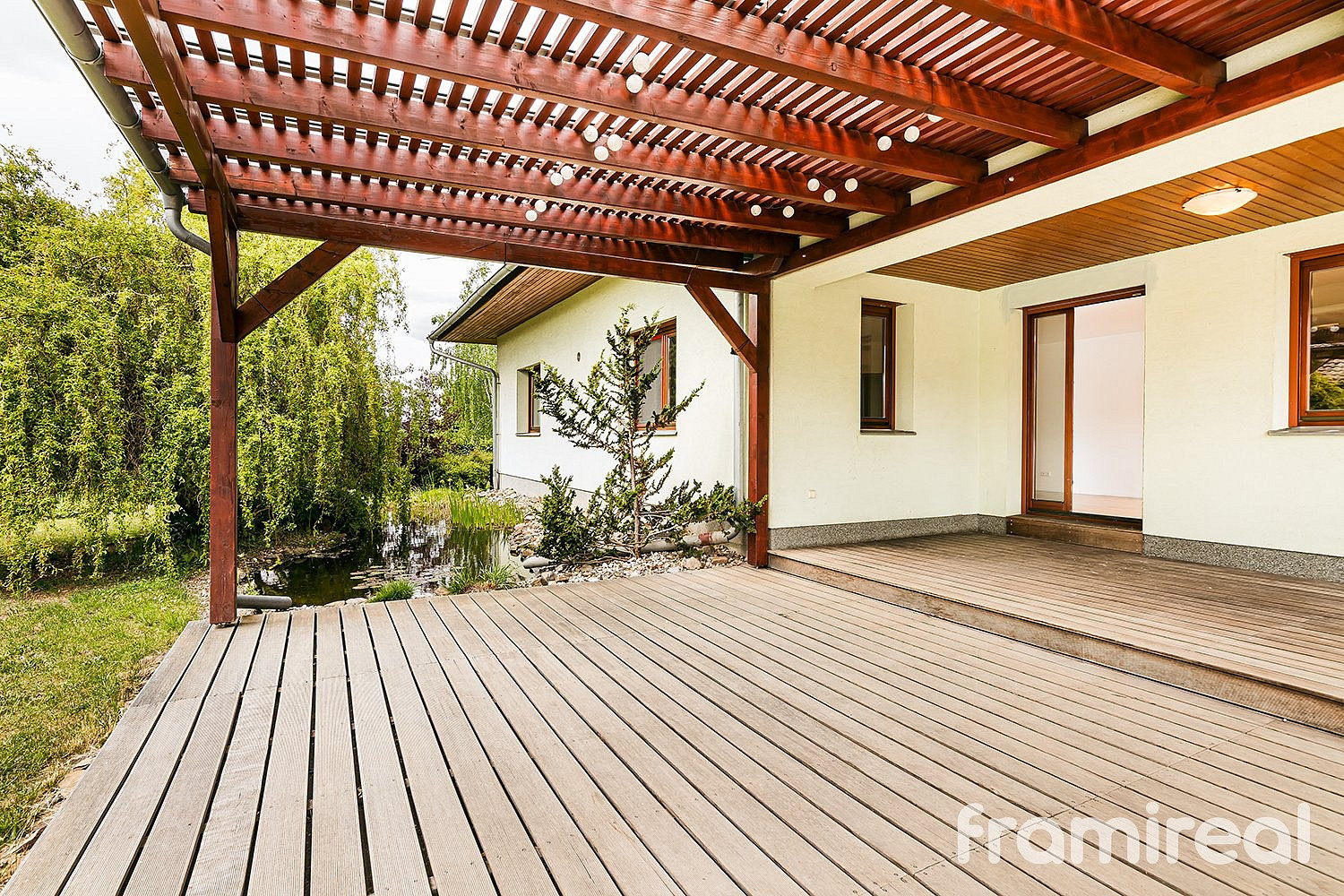 Prodej domu 400 m² s pozemkem 1 456 m²