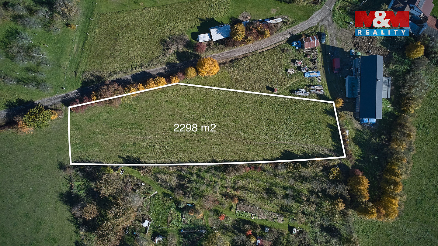 Prodej stavebního pozemku 2 298 m²