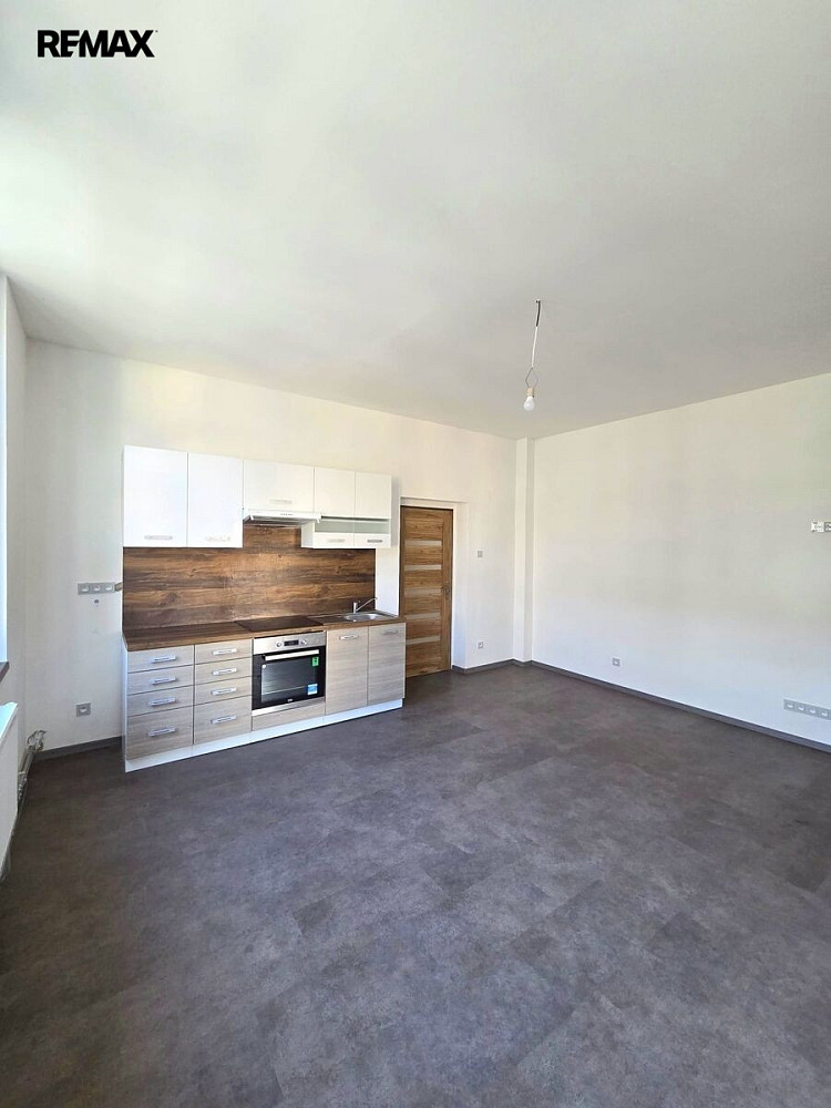 Pronájem bytu 3+kk 80 m²