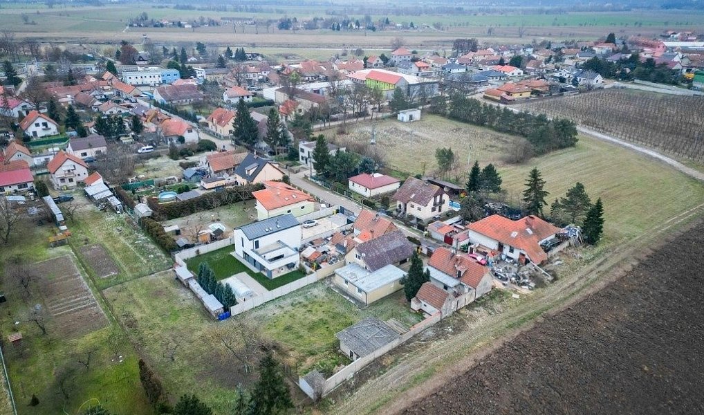 Prodej domu 283 m² s pozemkem 1 152 m², Vraňany – náhled fotky 27