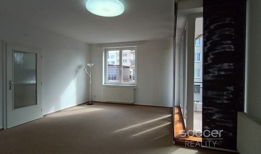Pronájem bytu 1+1 36 m², Praha – náhled fotky 10