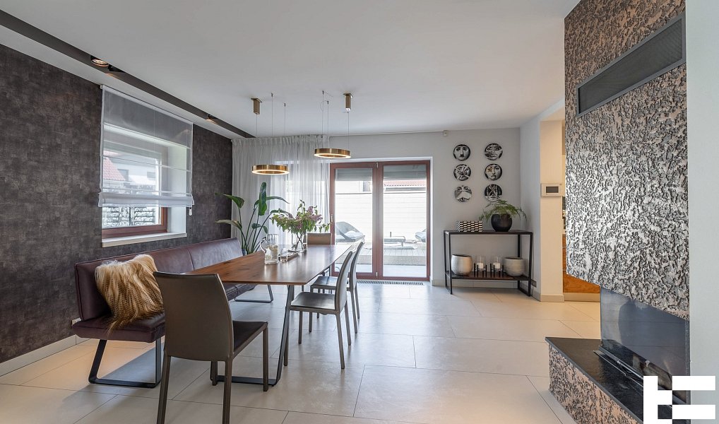 Prodej domu 227 m² s pozemkem 513 m², Zeleneč – náhled fotky 40