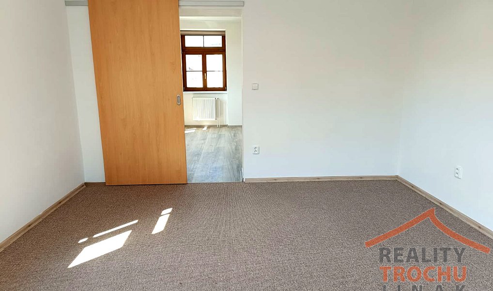 Prodej bytu 3+1 74 m², Dolní Čermná – náhled fotky 3