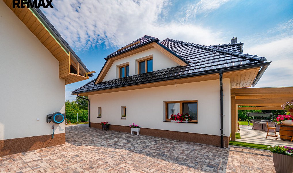 Prodej domu 350 m² s pozemkem 2 074 m², Staré Město – náhled fotky 34