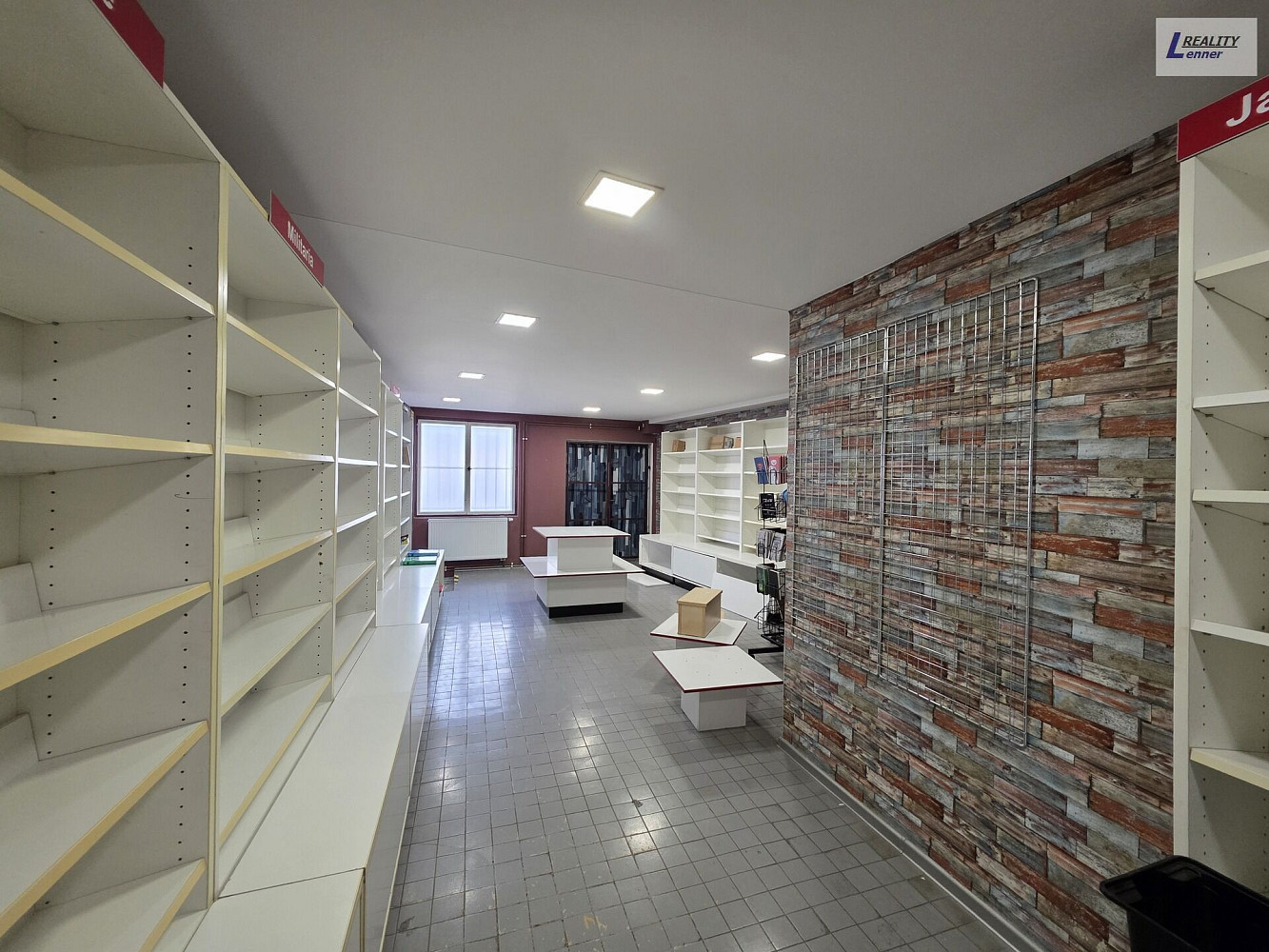 Pronájem lukrativních kom. prostor s výlohami, 185 m², Pražská, Příbram II. – pohled 5