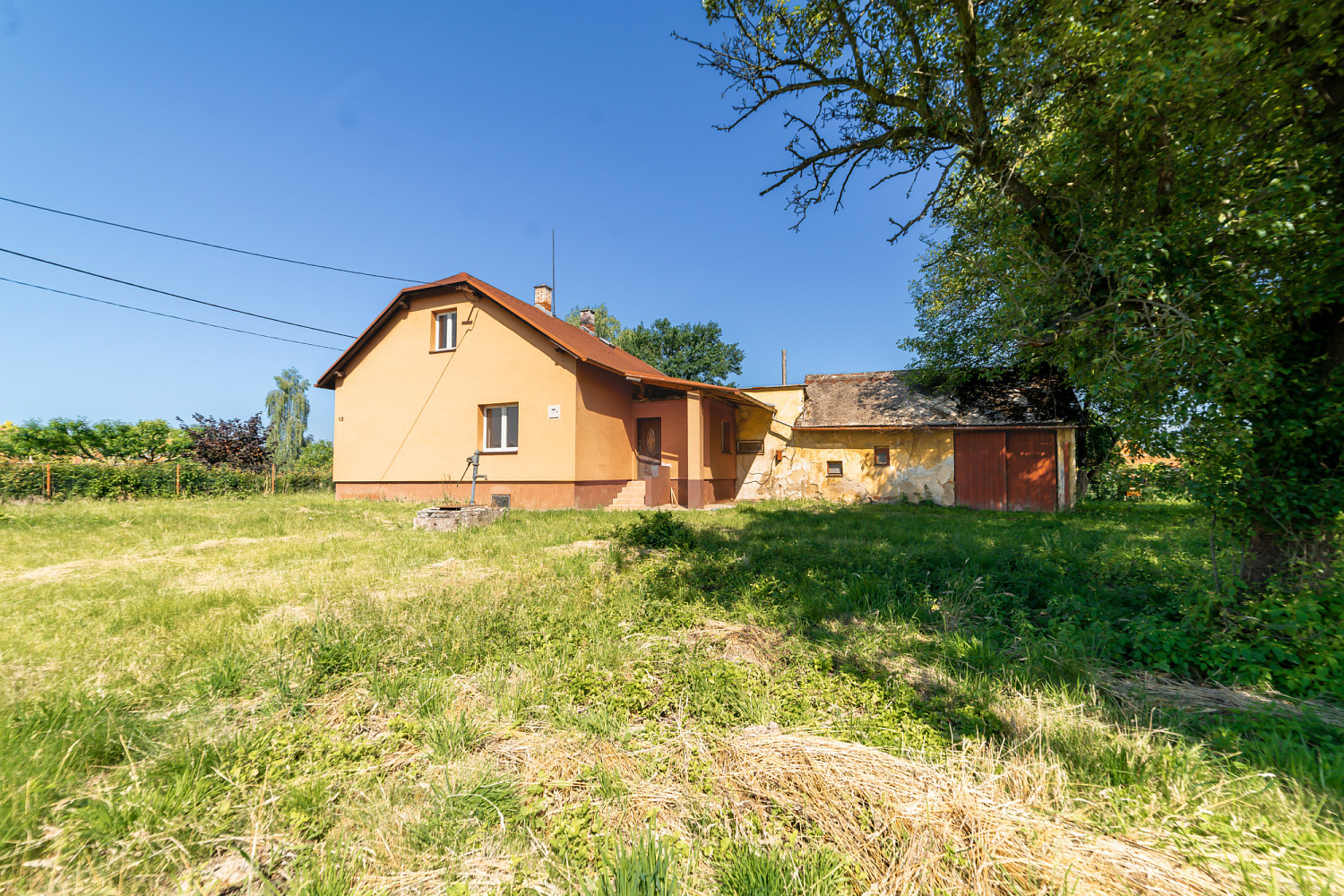 Prodej domu 170 m² s pozemkem 1 109 m² — photo 2