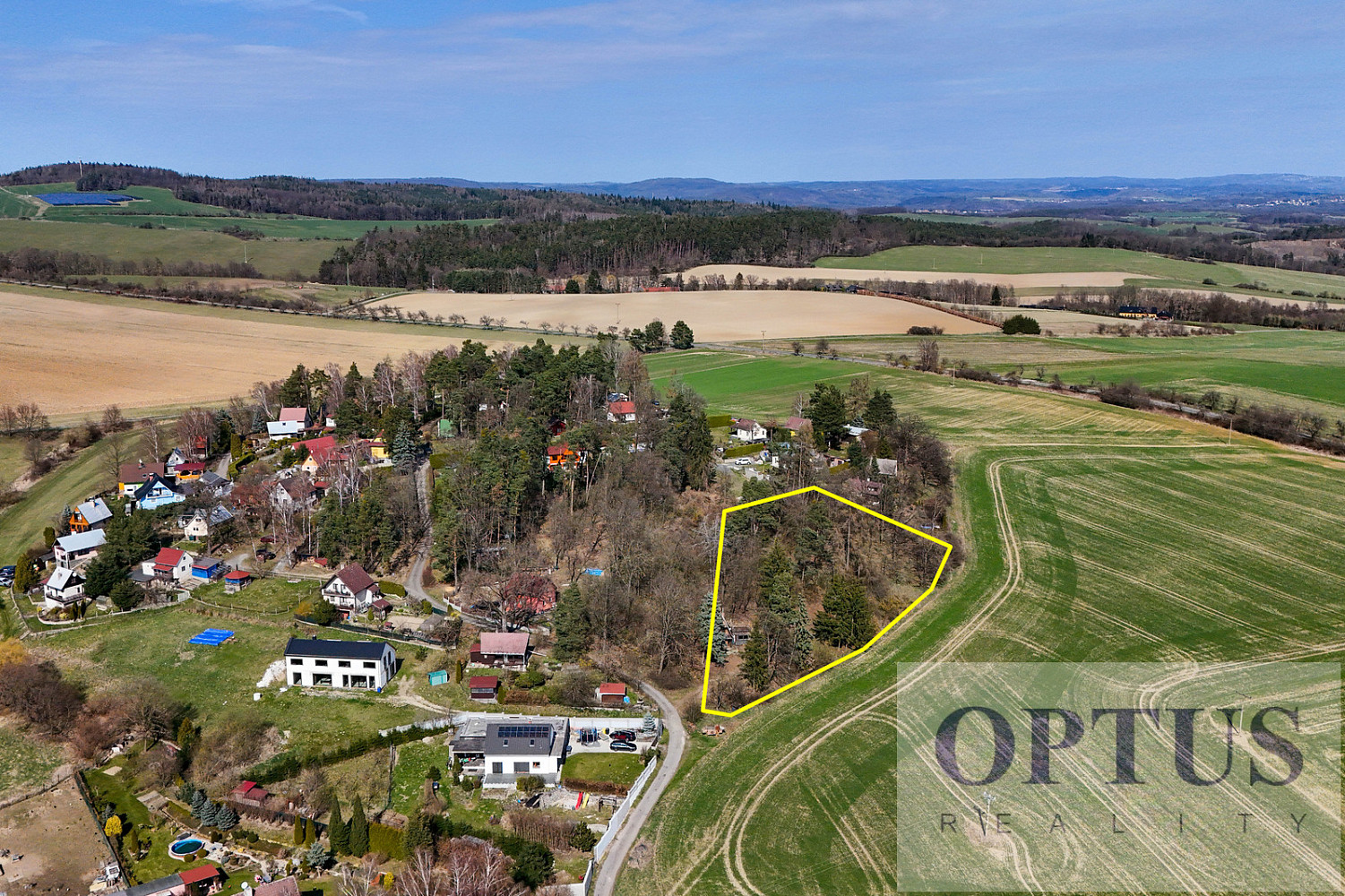 Prodej stavebního pozemku 3 385 m²
