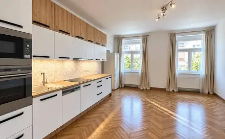 Pronájem bytu 2+kk 80 m², U kněžské louky, Praha 3 - Žižkov
