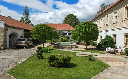 Prodej domu 365 m² s pozemkem 1 972 m², Želenice, okres Kladno