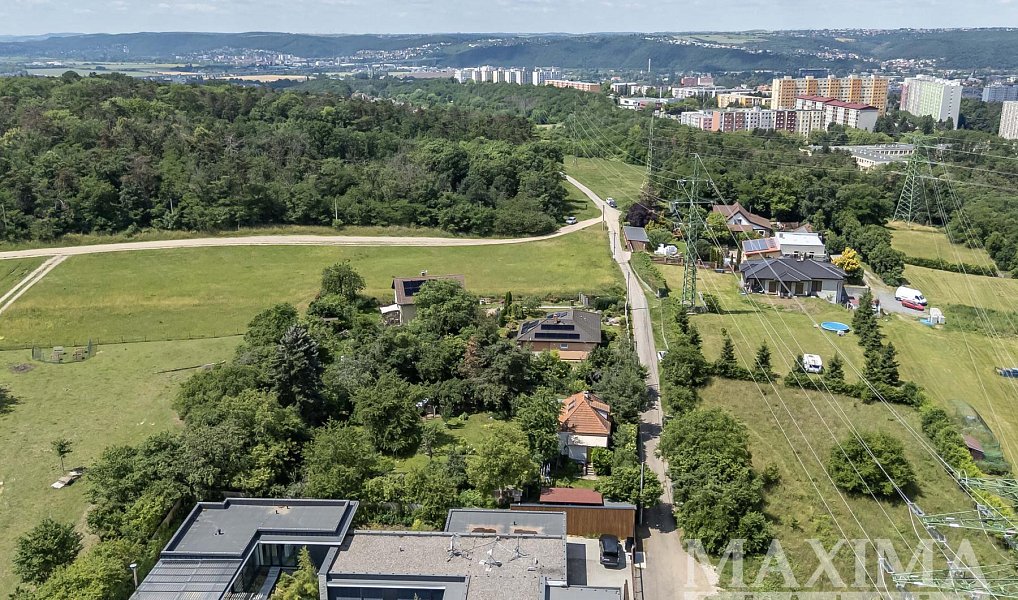 Prodej stavebního pozemku 890 m², Praha – náhled fotky 9