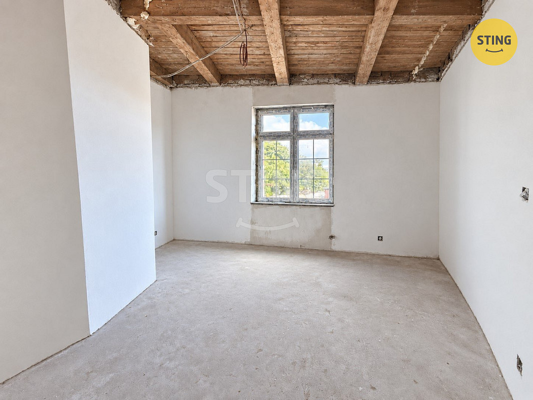 Pronájem komerčního objektu (jiného typu) 89 m² – fotografie 3