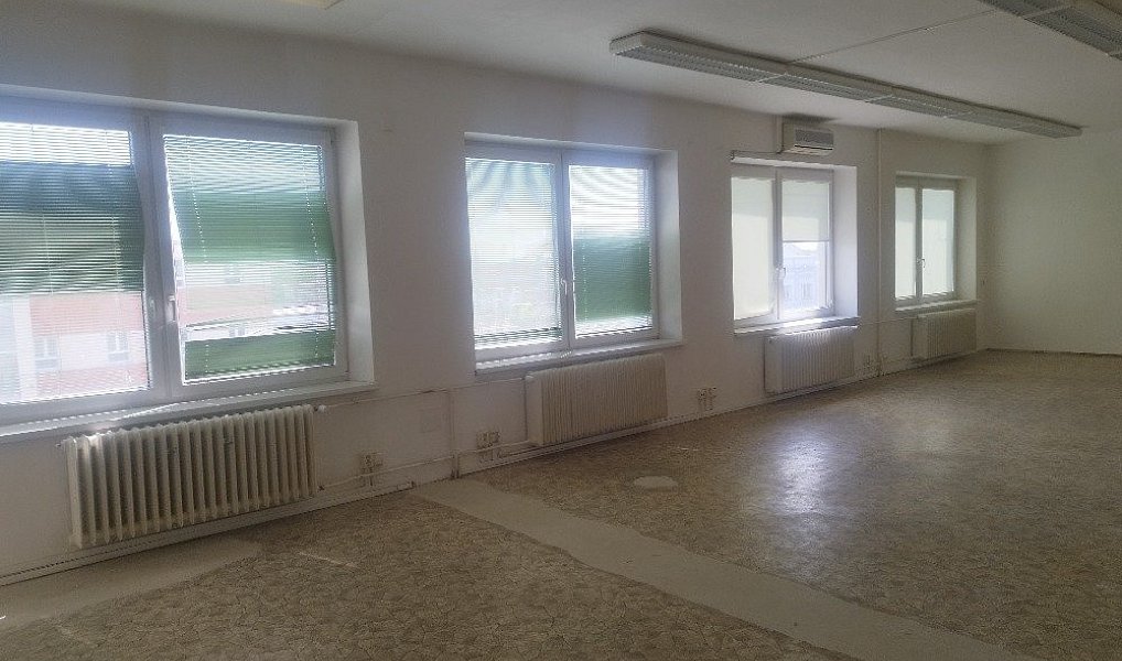 Pronájem kanceláře 65 m², Pardubice – náhled fotky 2