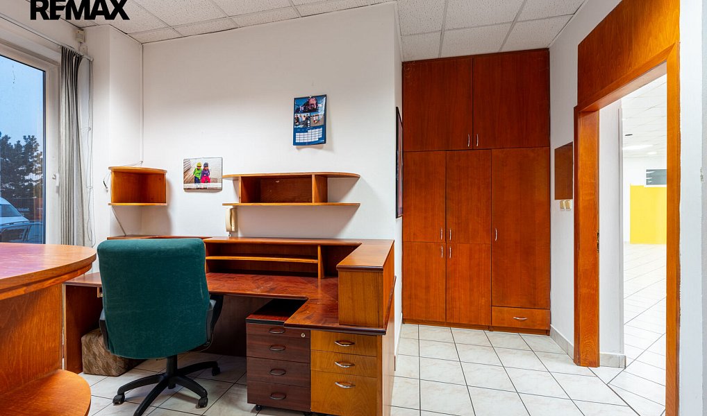 Pronájem obchodních prostor 457 m², Průhonice – náhled fotky 15