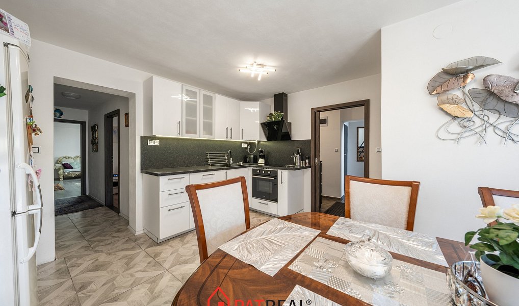 Prodej domu 177 m² s pozemkem 187 m², Rousínov – náhled fotky 16