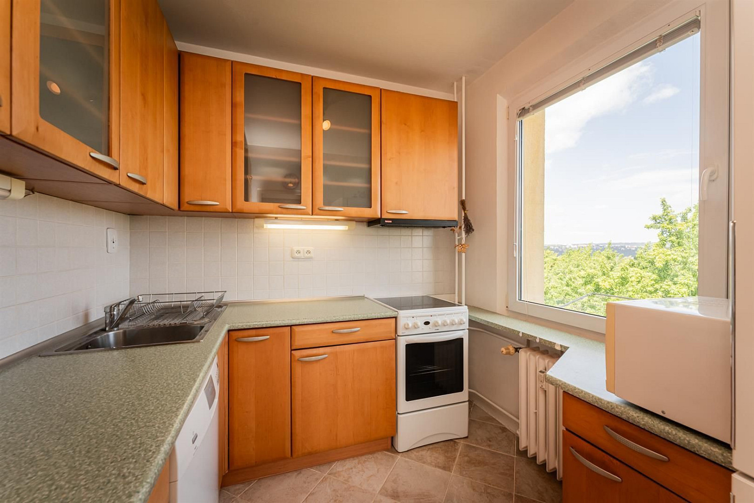 Pronájem bytu 3+1 68 m² – fotografie 2