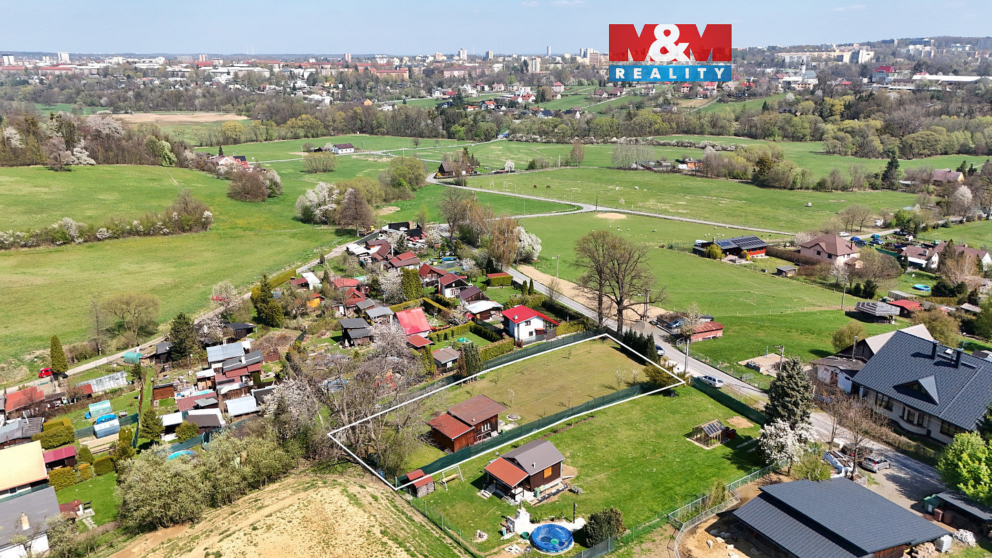 Prodej stavebního pozemku 1 085 m²