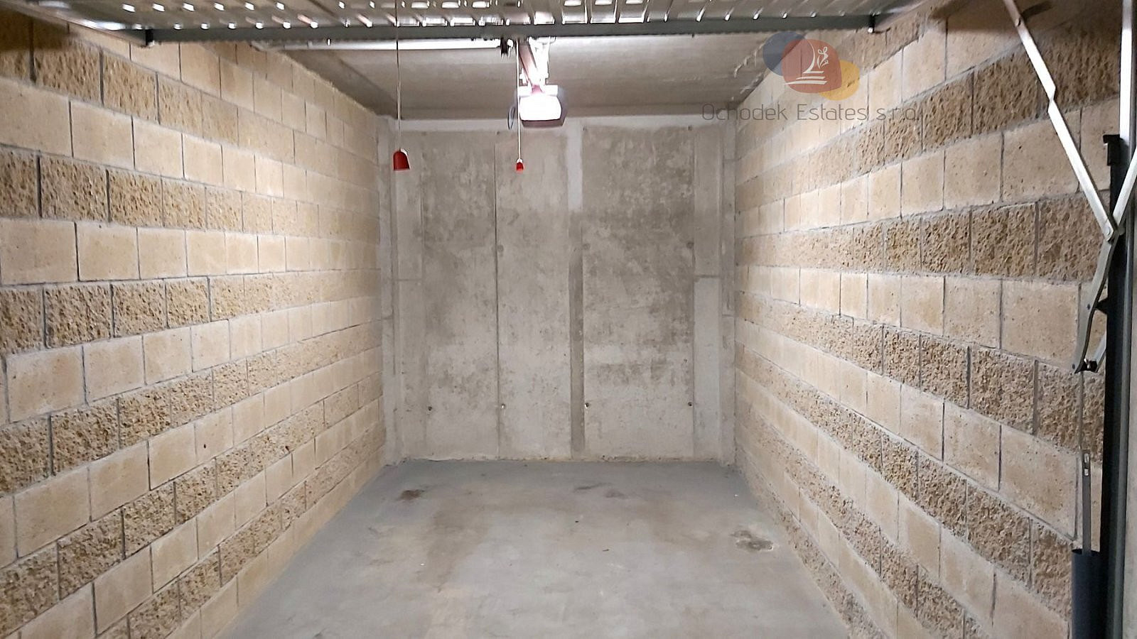 Prodej prostorné garáže 15 m² v Olomouci, Mošnerova – pohled 3