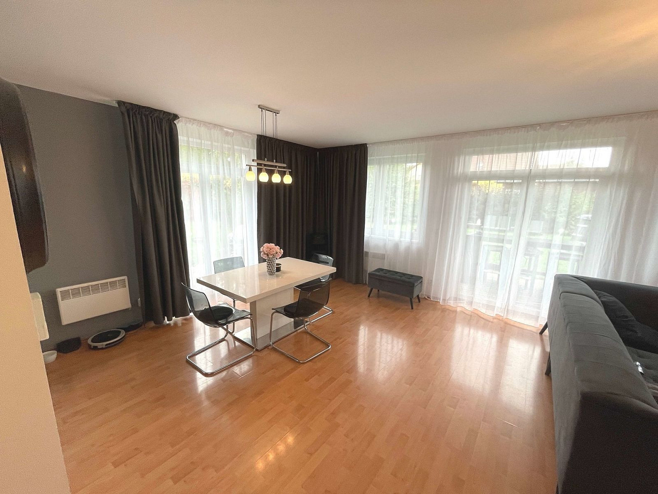 Pronájem domu 250 m² s pozemkem 828 m² — photo 3