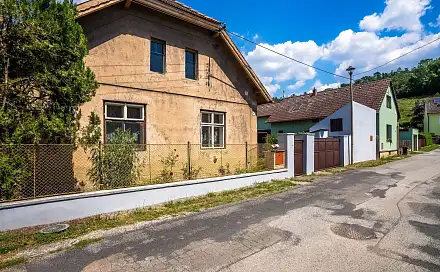 Prodej domu 85 m² s pozemkem 609 m², Chodouň, okres Beroun