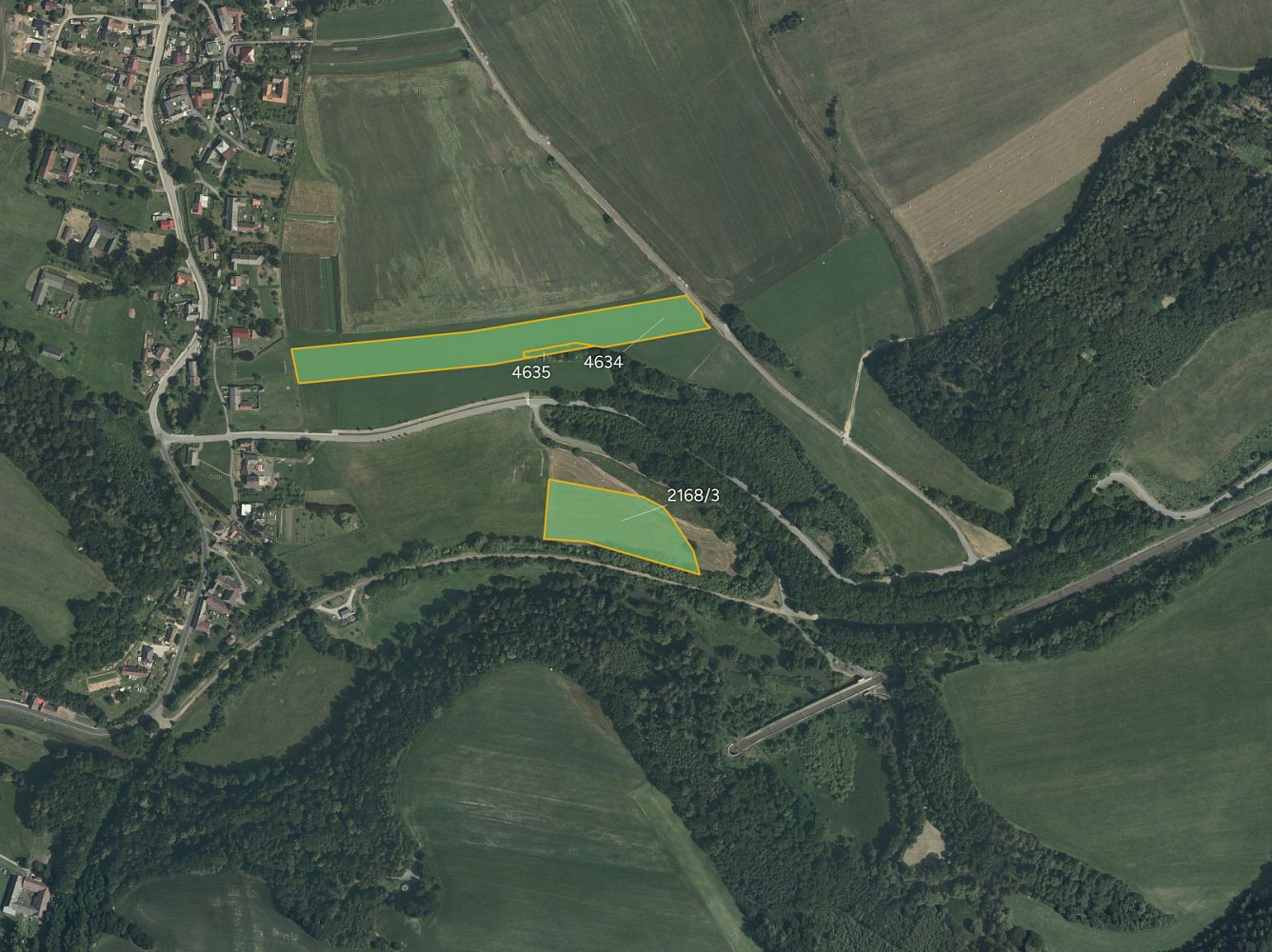Prodej pole 44 545 m²