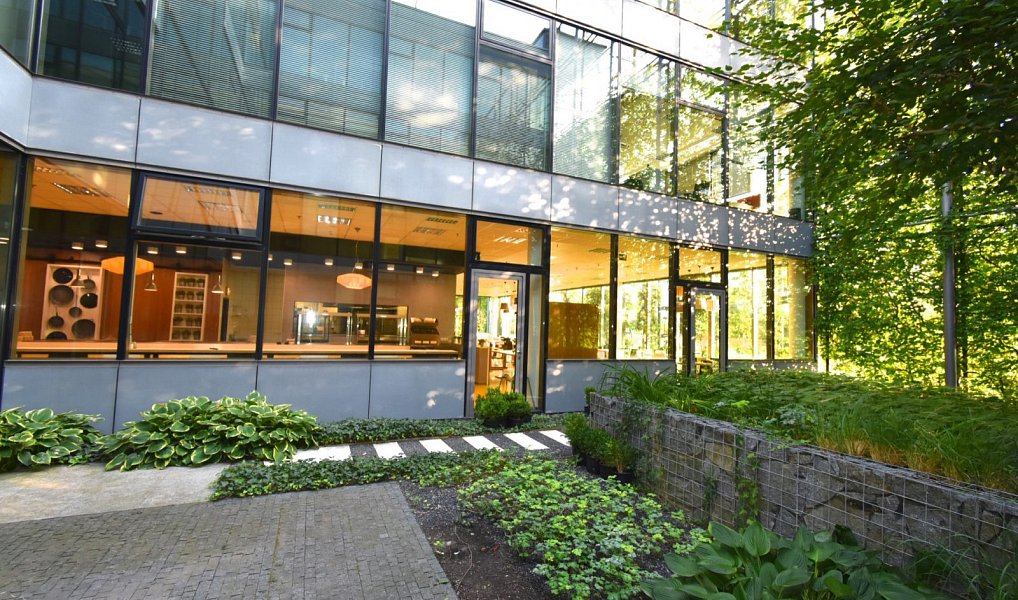 Pronájem kanceláře 1 047 m², Vestec – náhled fotky 6