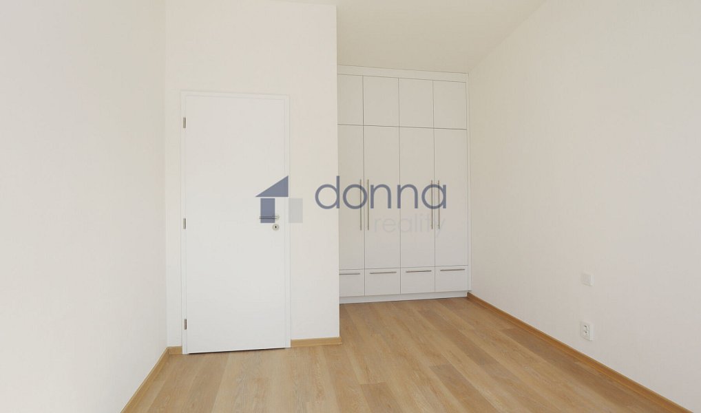 Pronájem bytu 2+kk 45 m², Praha – náhled fotky 2