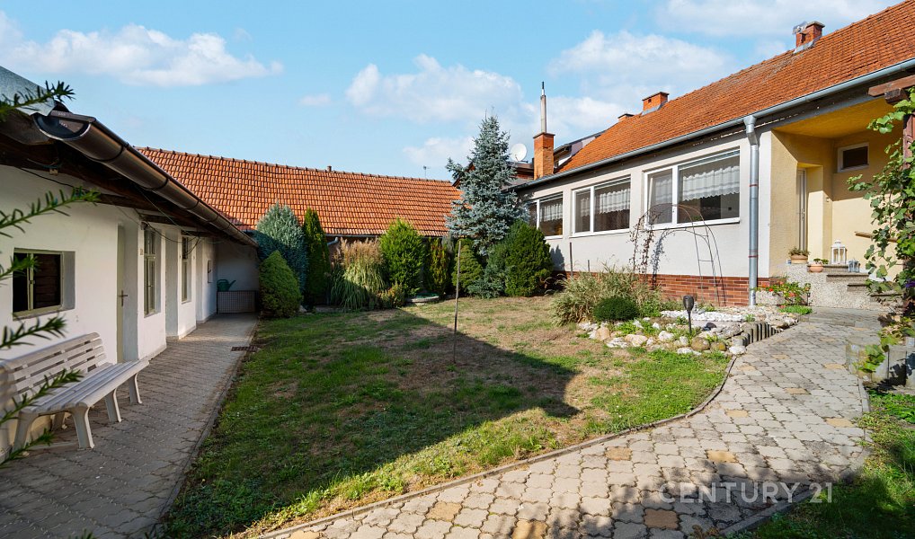 Prodej domu 165 m² s pozemkem 923 m², Uhřice – náhled fotky 15