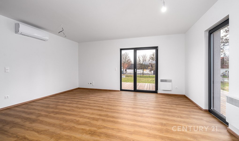Prodej domu 122 m² s pozemkem 1 048 m², Cerhonice – náhled fotky 5
